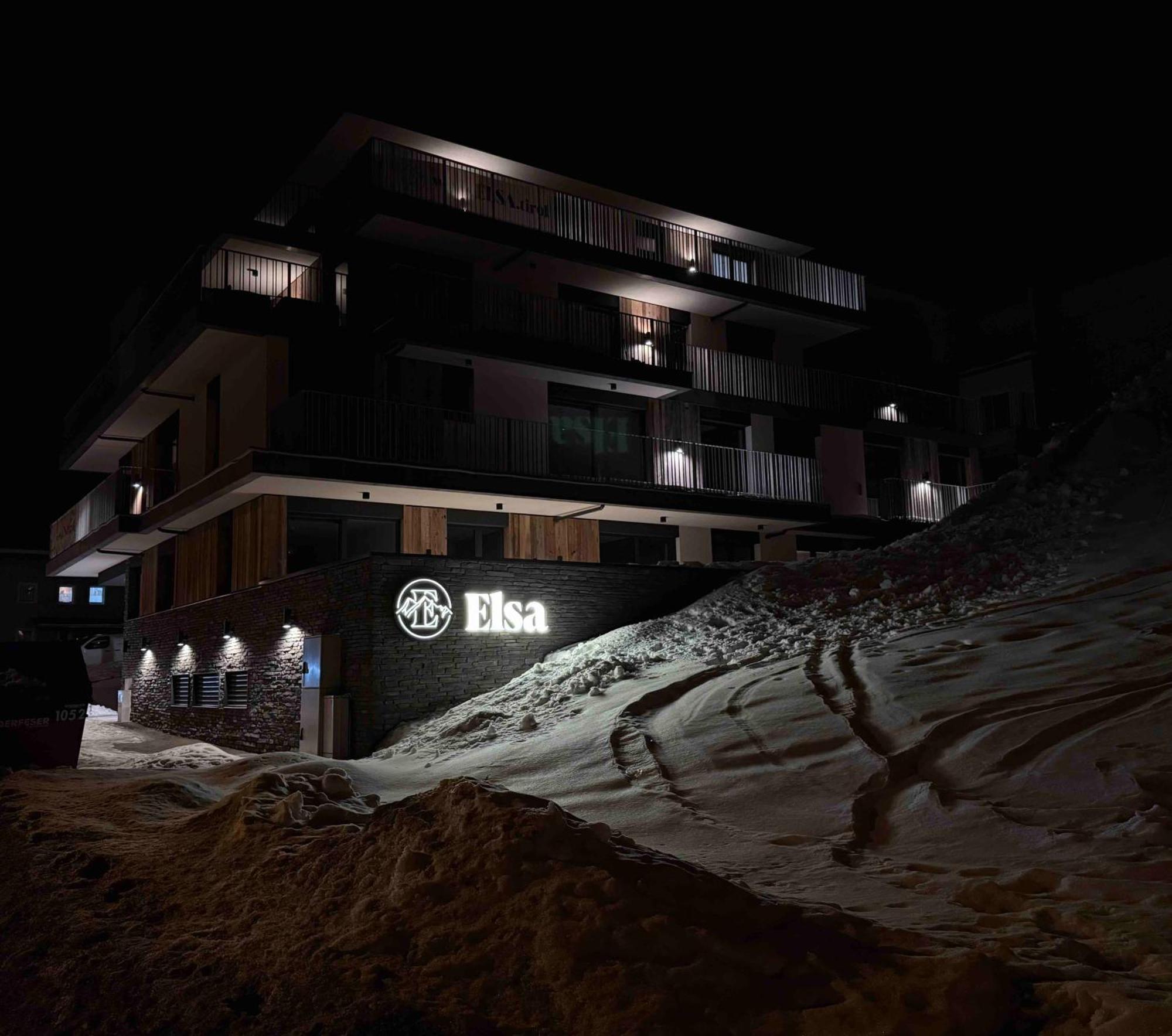 Elsa Spa Apartments Tux Ngoại thất bức ảnh